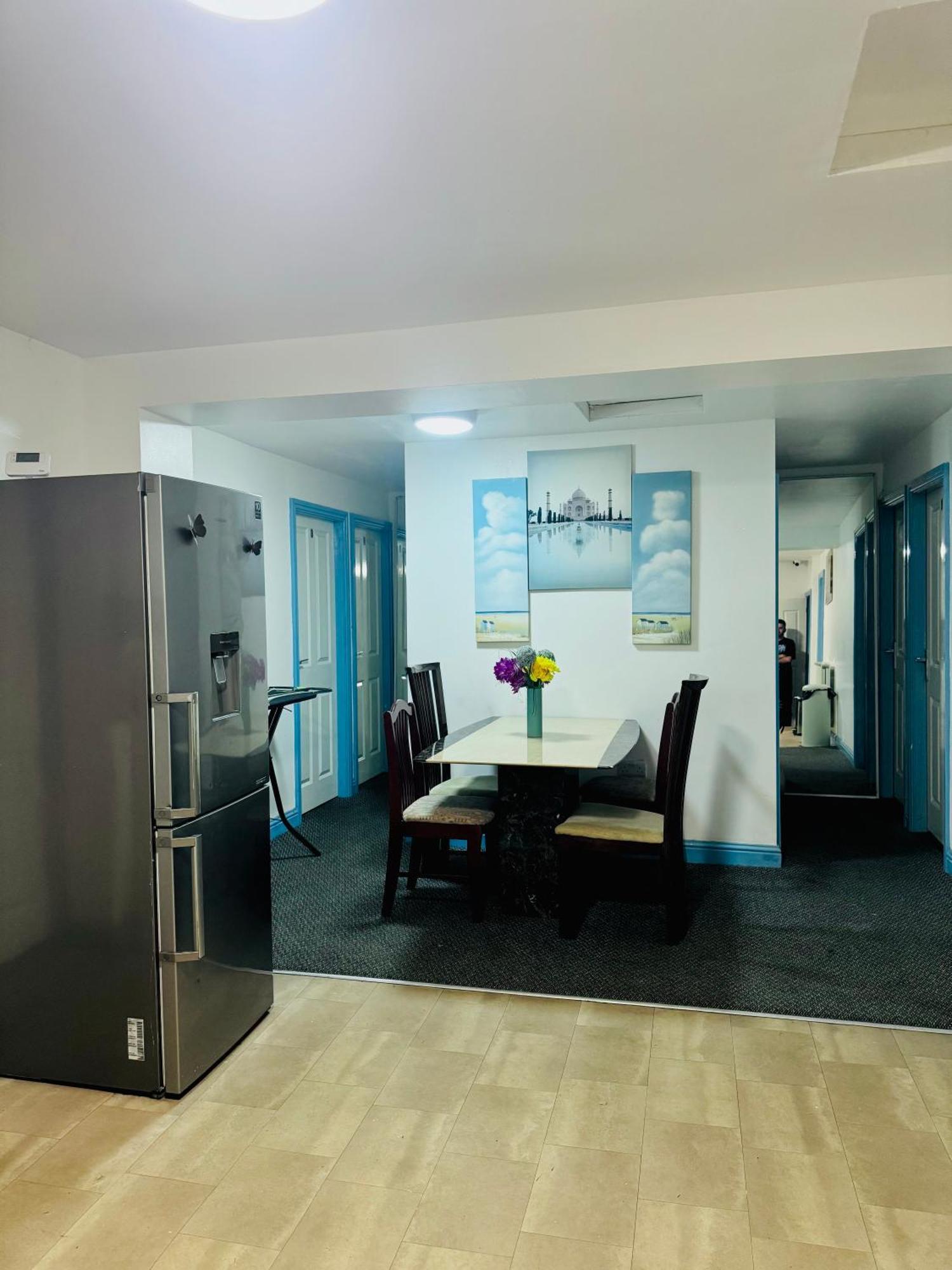 Unique Private Rooms Bolton Ngoại thất bức ảnh
