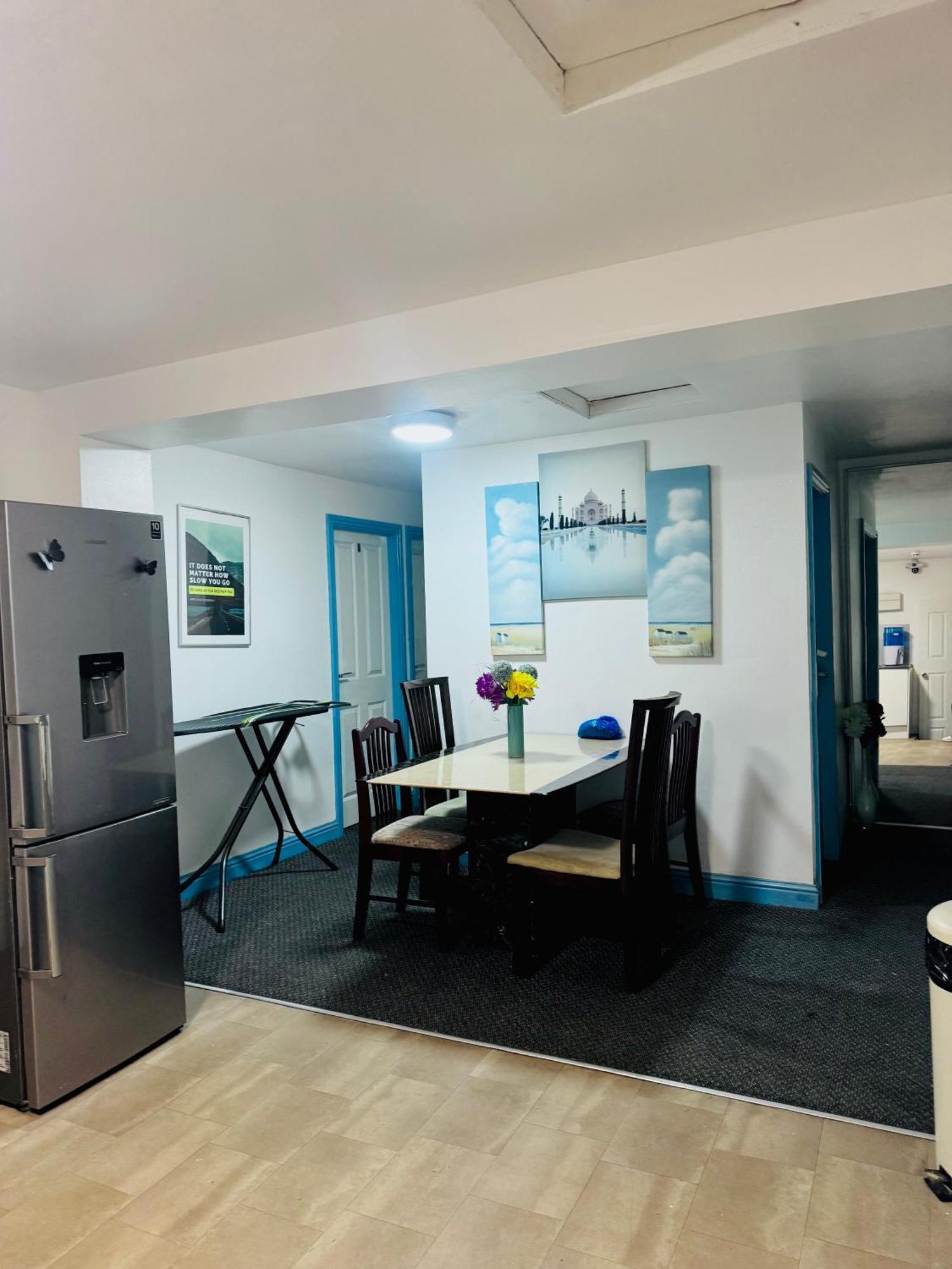 Unique Private Rooms Bolton Ngoại thất bức ảnh